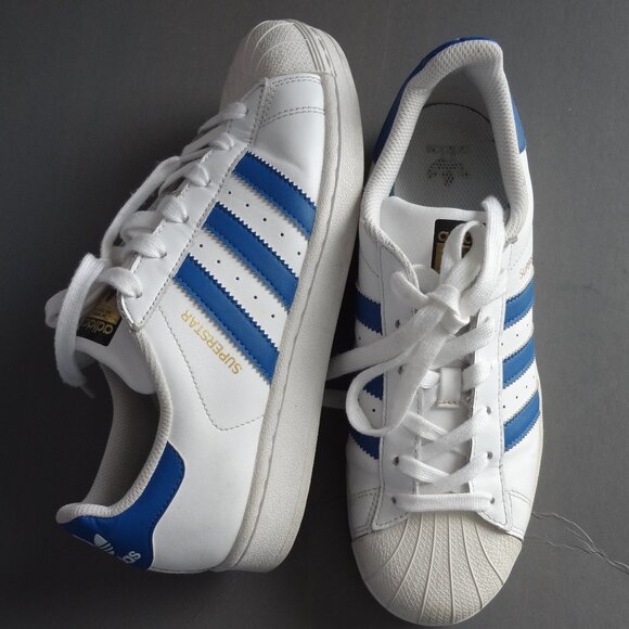 SIZE Adidas Men's Superstar Originals leather